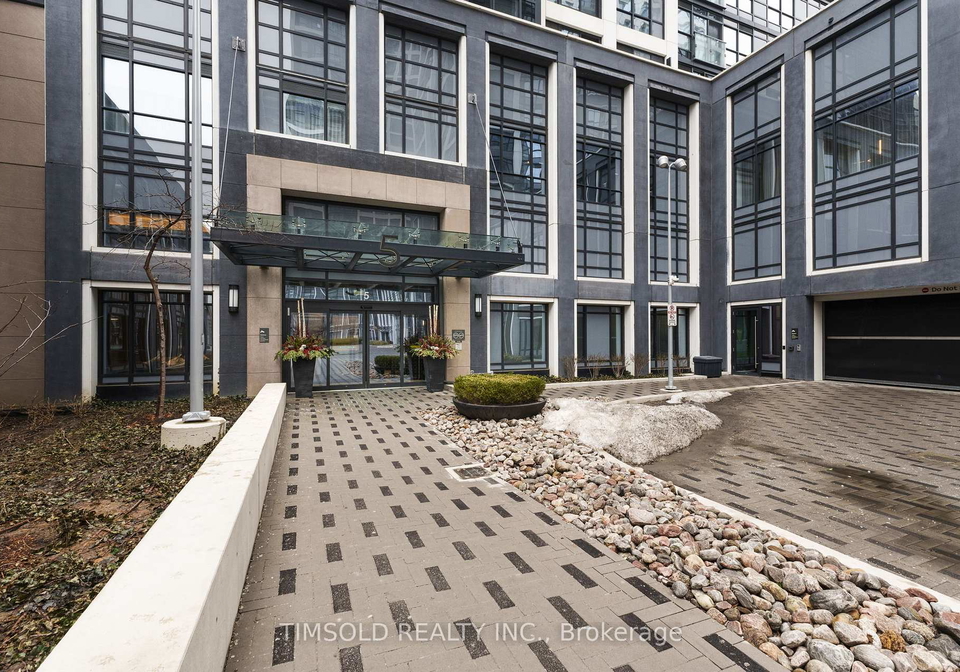 5-mabelle-avenue-etobicoke-ontario-w13021012