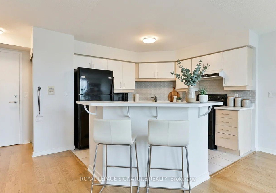 250-manitoba-street-etobicoke-ontario-w13021168