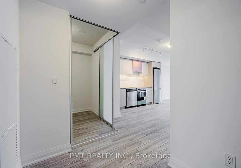 30-gibbs-road-etobicoke-ontario-w13021236