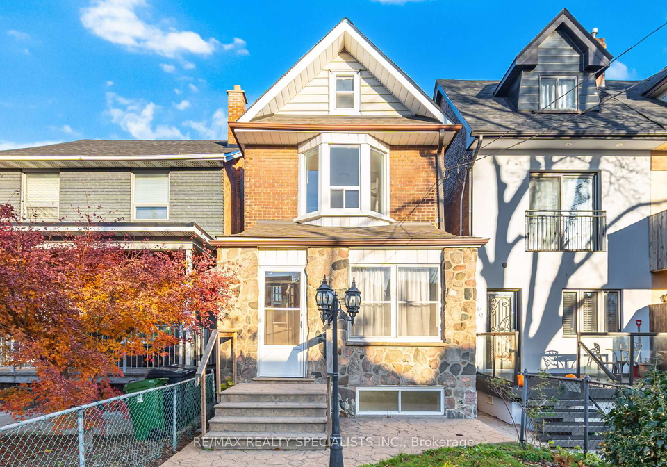 971-saint-clarens-avenue-toronto-ontario-w13021254