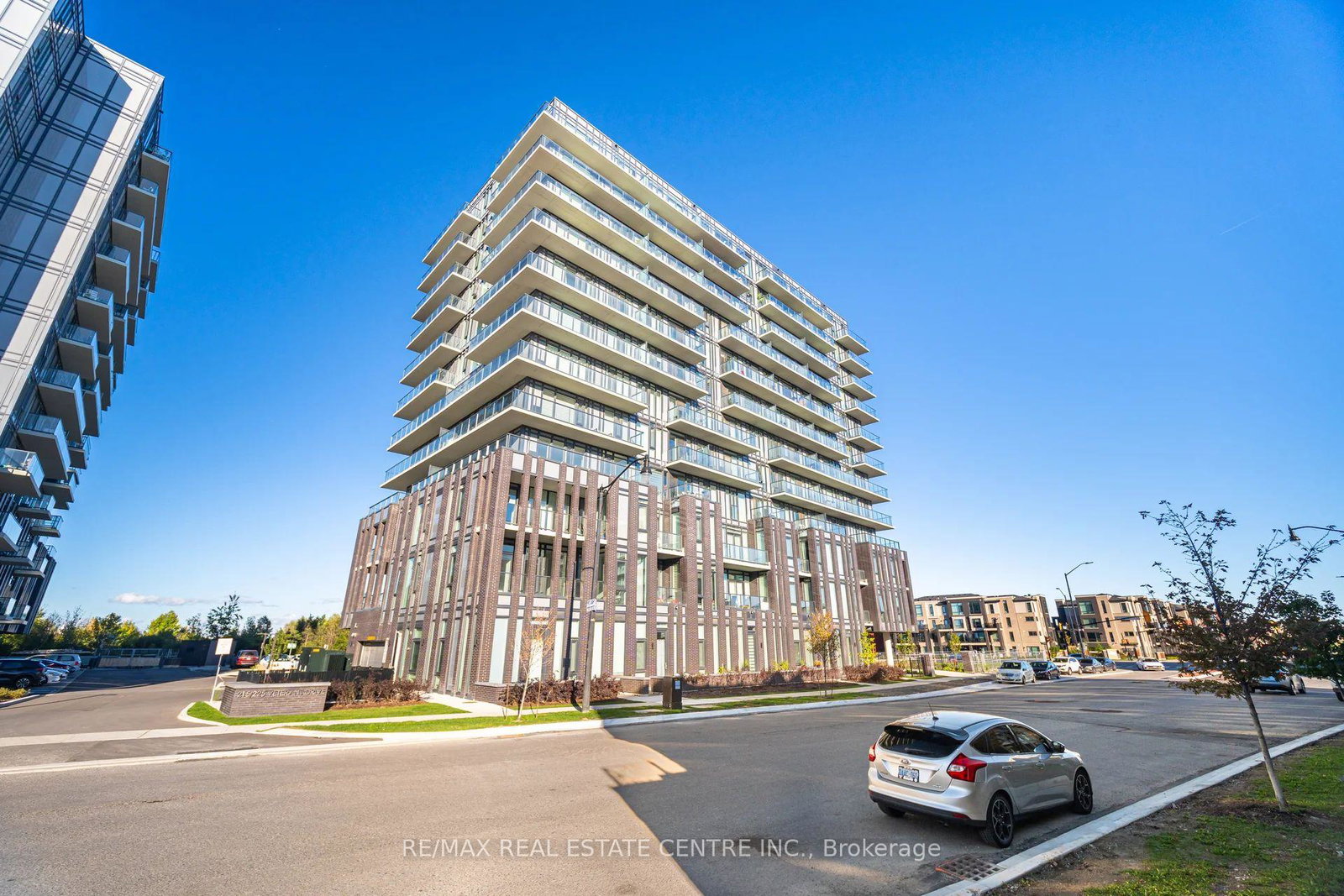 215-veterans-drive-brampton-ontario-w13021294