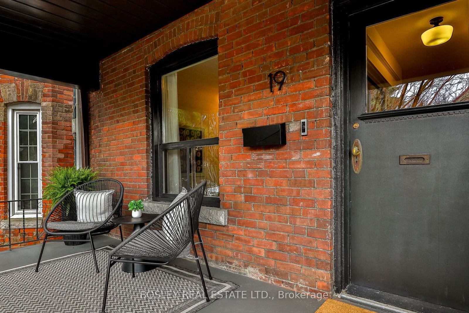 19-fern-avenue-toronto-ontario-w13021296