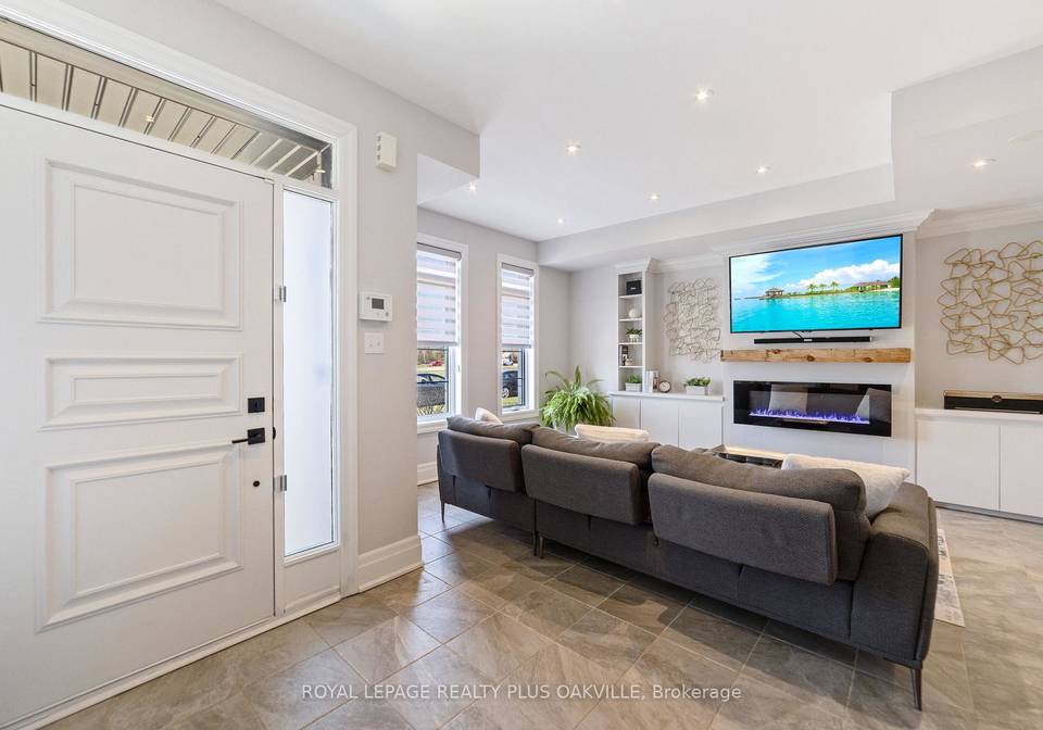 2275-khalsa-gate-oakville-ontario-w13021330