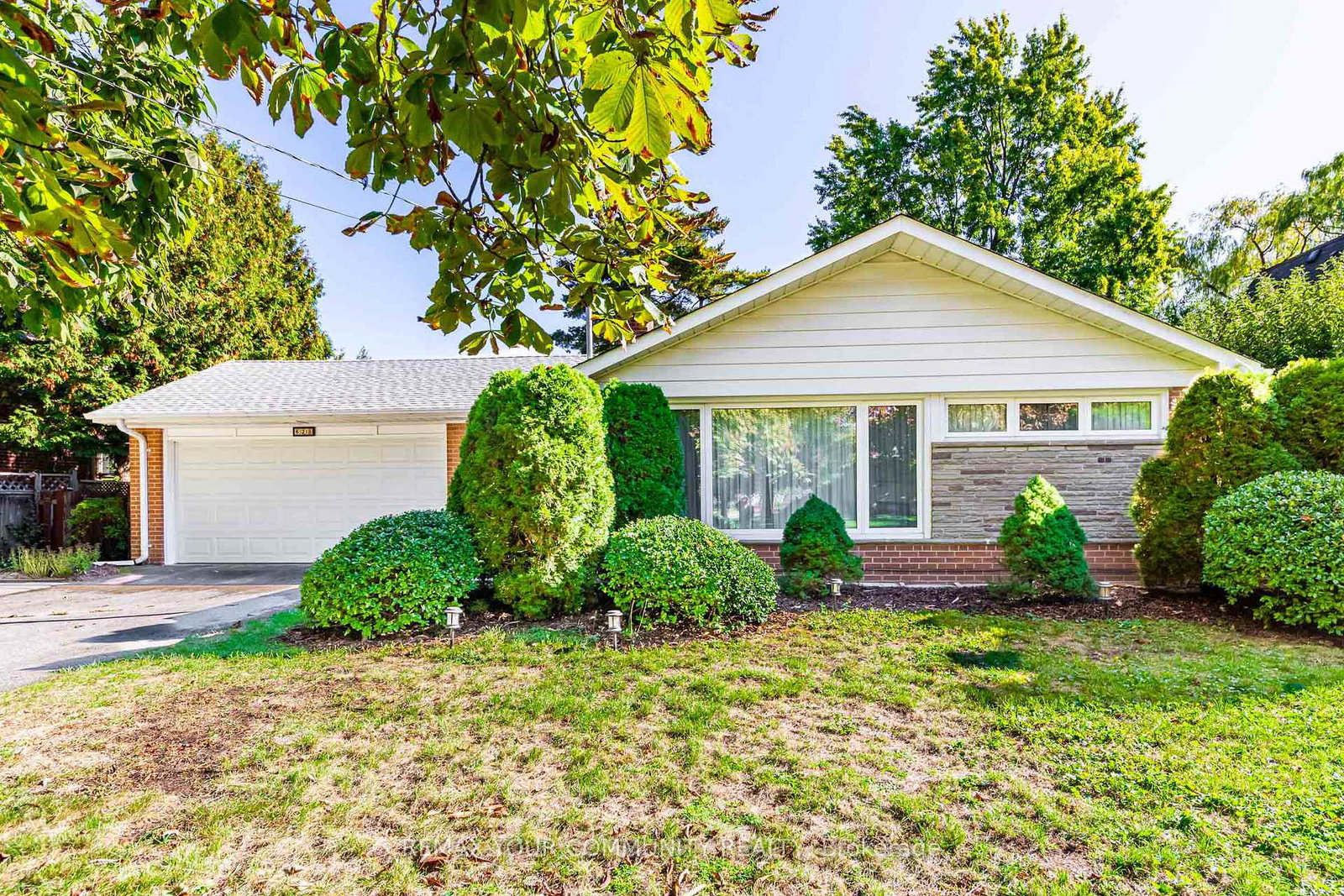 628-shenandoah-drive-mississauga-ontario-w13021502