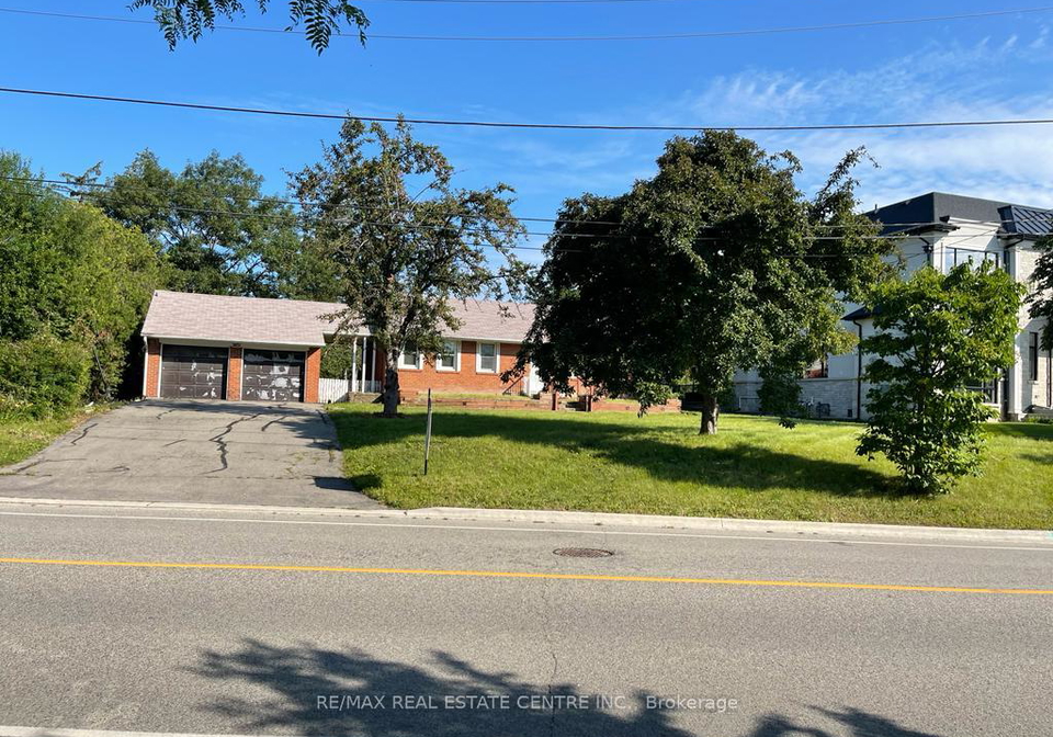 2431-thorn-lodge-drive-mississauga-ontario-w13021574