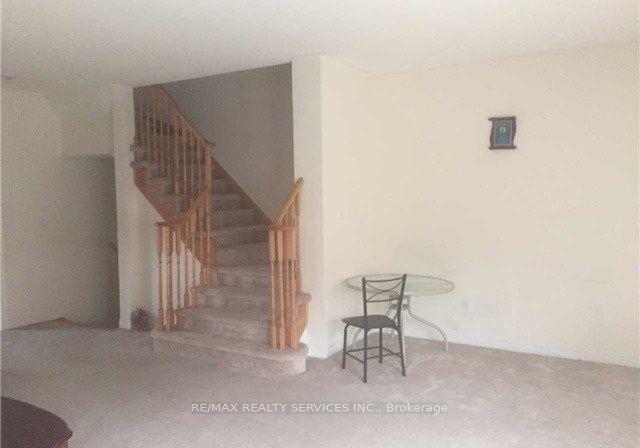 10-urbana-road-brampton-ontario-w13021592