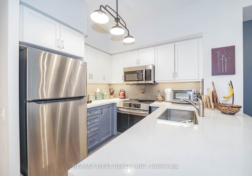 5-marine-parade-drive-etobicoke-ontario-w13021640