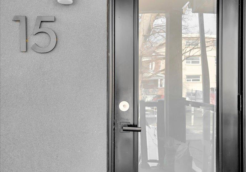 15-thorburn-avenue-toronto-ontario-w13021700
