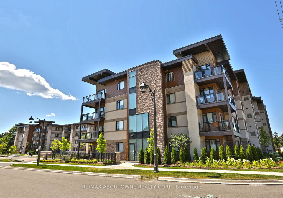 128-garden-drive-oakville-ontario-w13021704