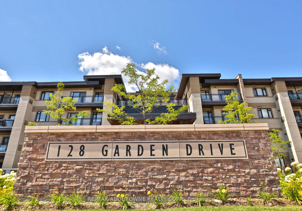 128-garden-drive-oakville-ontario-w13021704