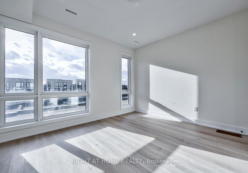 198-mcroberts-avenue-toronto-ontario-w13021746