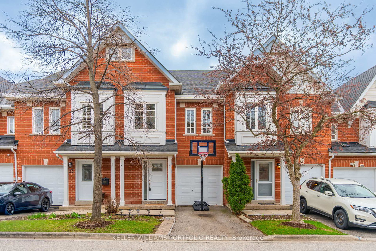 1588-south-parade-court-mississauga-ontario-w13021808