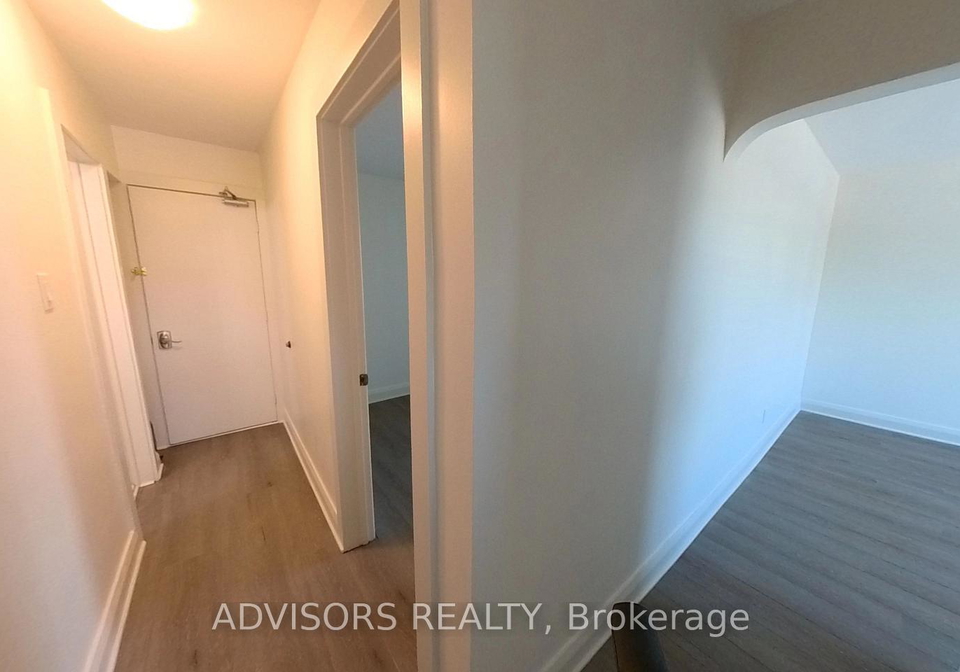 3717-lakeshore-boulevard-w-etobicoke-ontario-w13021970