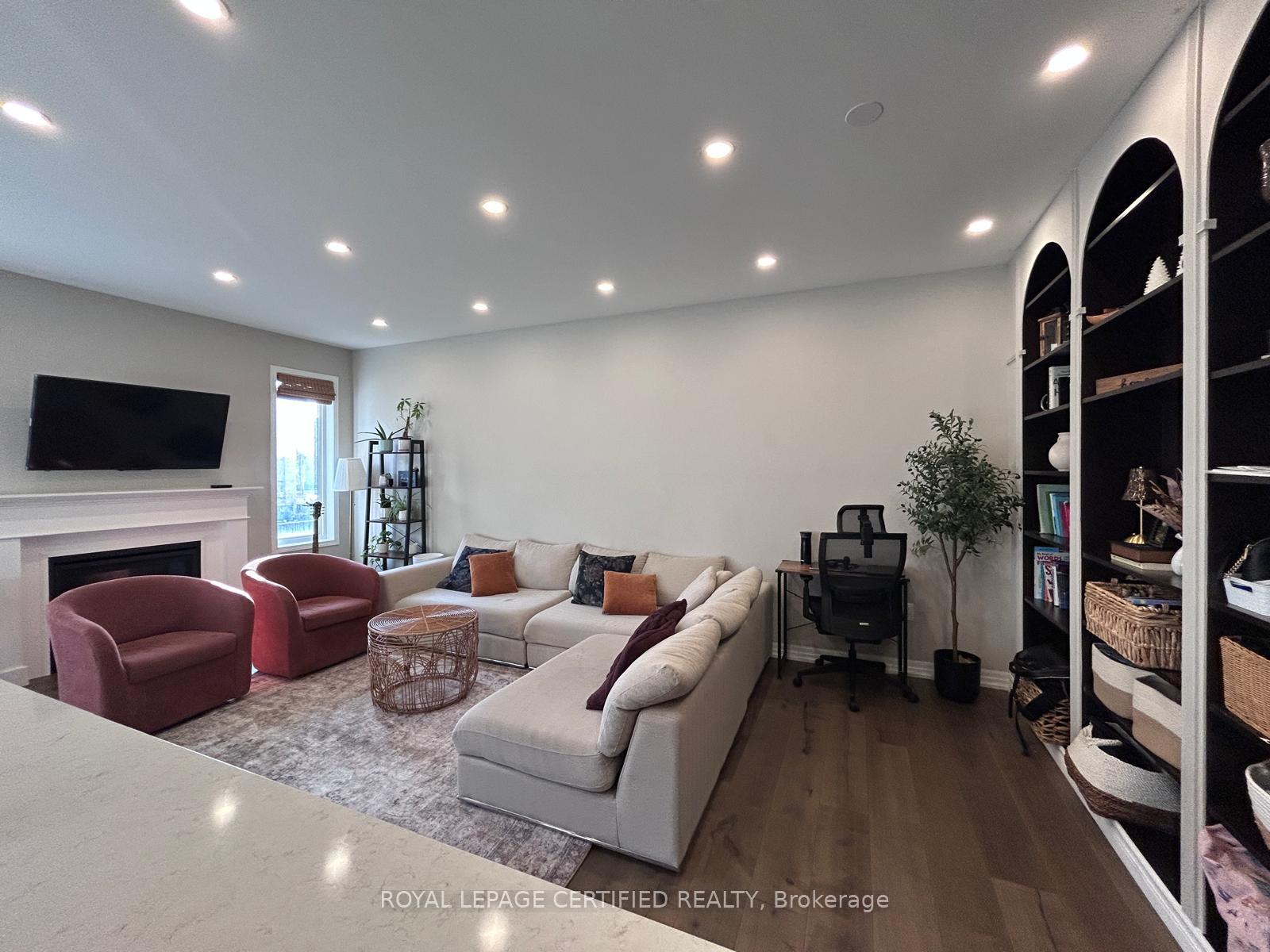 3492-vernon-powell-drive-oakville-ontario-w13022050
