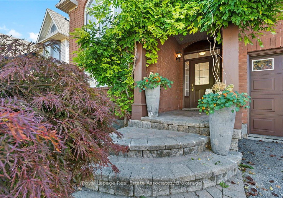 1578-french-gardens-milton-ontario-w13022366