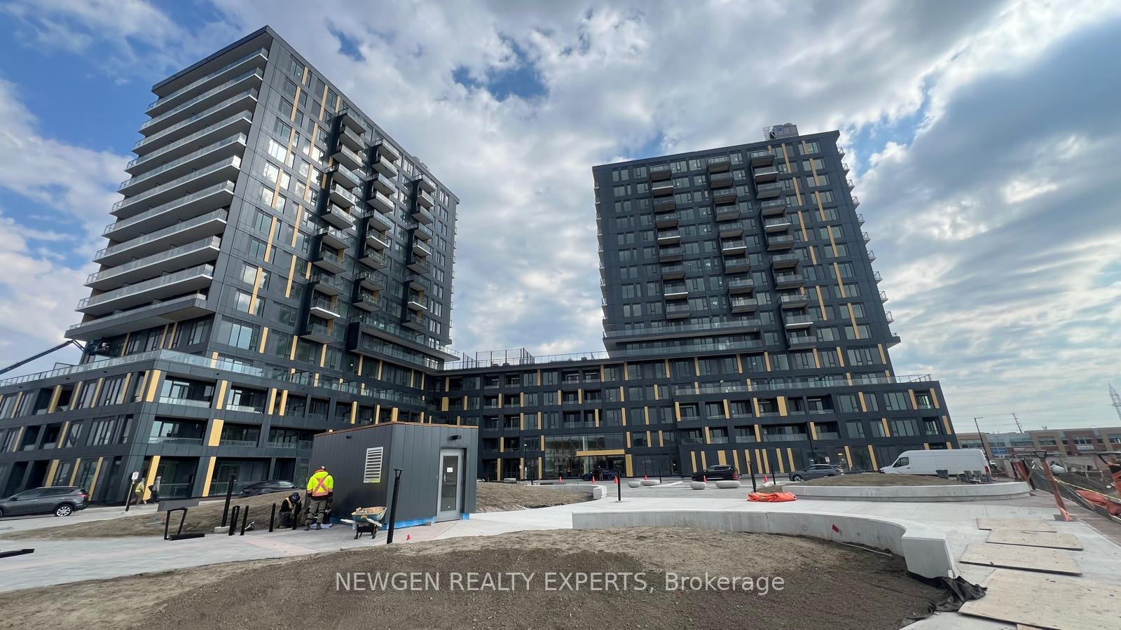 4878-powers-common-burlington-ontario-w13022494