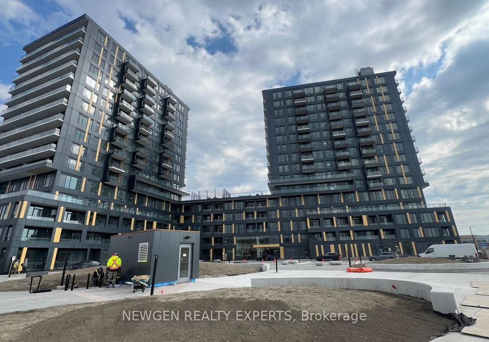 4878-powers-common-burlington-ontario-w13022494