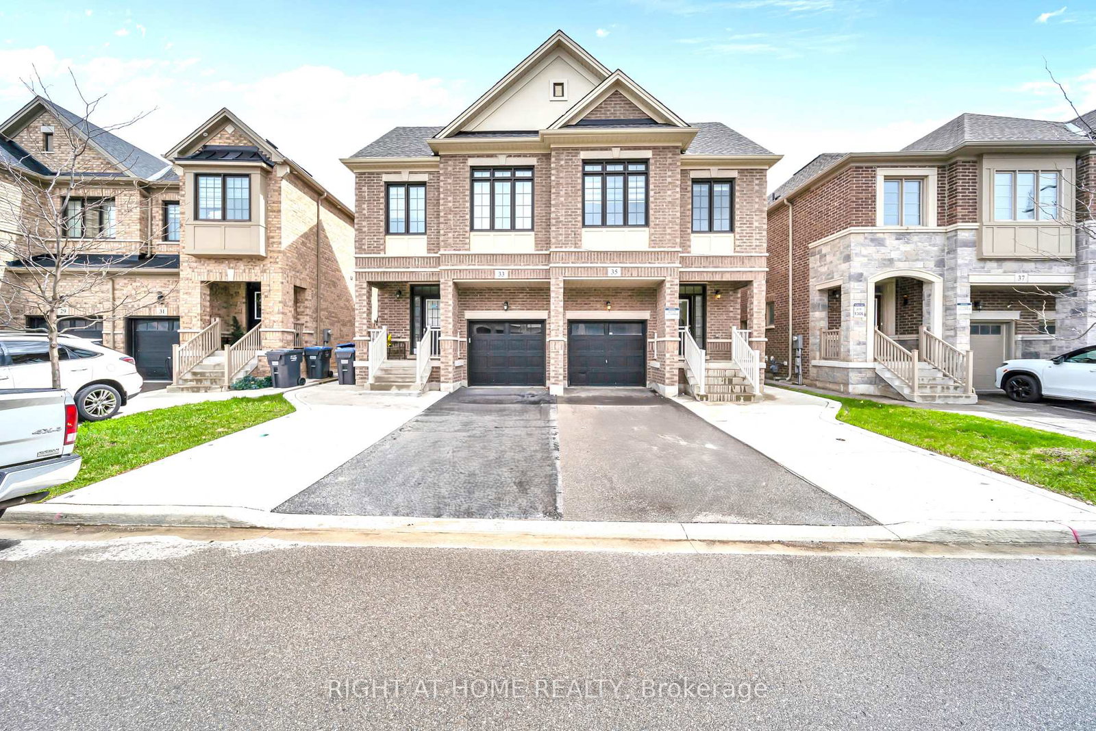 35-hubbell-main-floor-road-brampton-ontario-w13023392