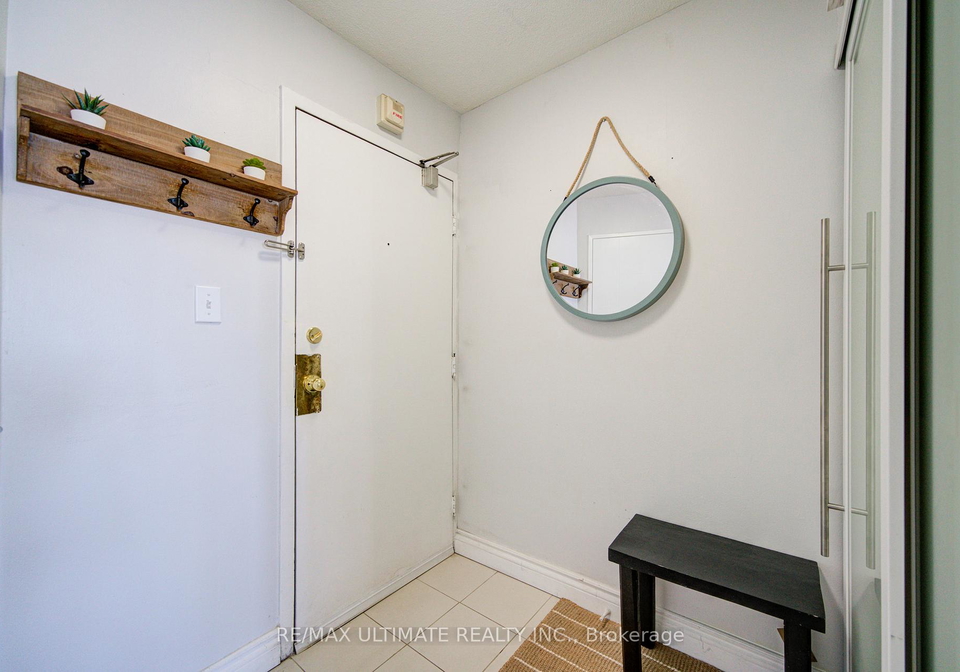 11-wincott-drive-etobicoke-ontario-w13024364