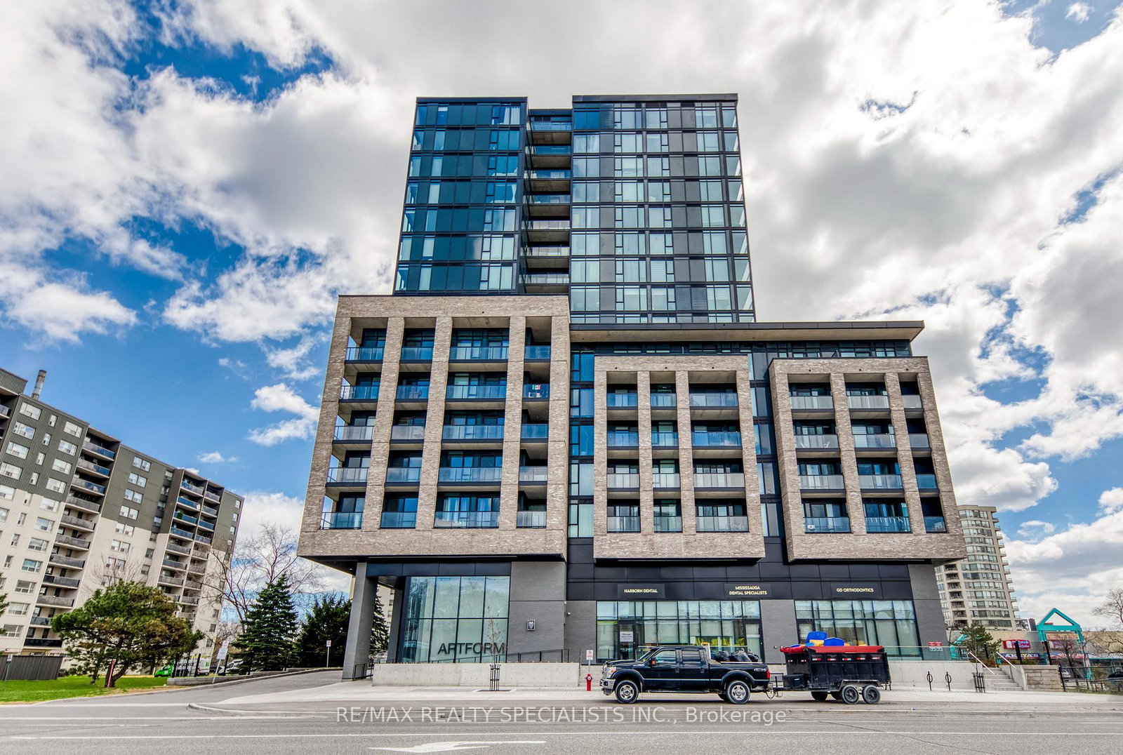 86-dundas-street-s-mississauga-ontario-w13024492