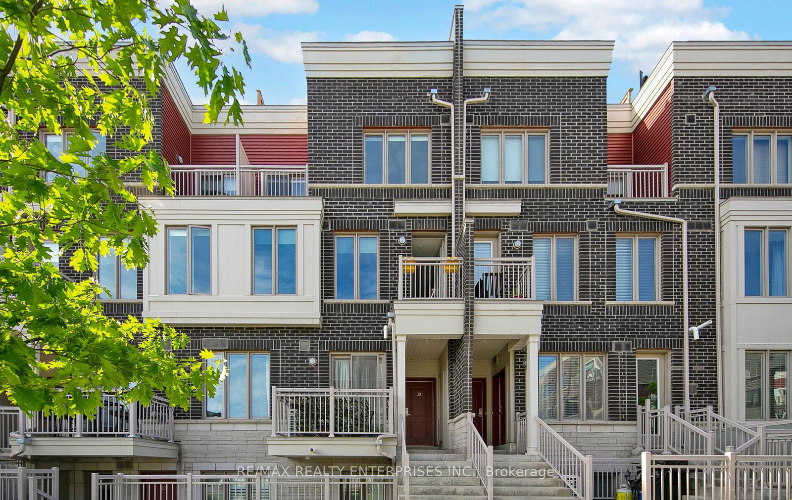 20-eastwood-park-gardens-etobicoke-ontario-w13024530