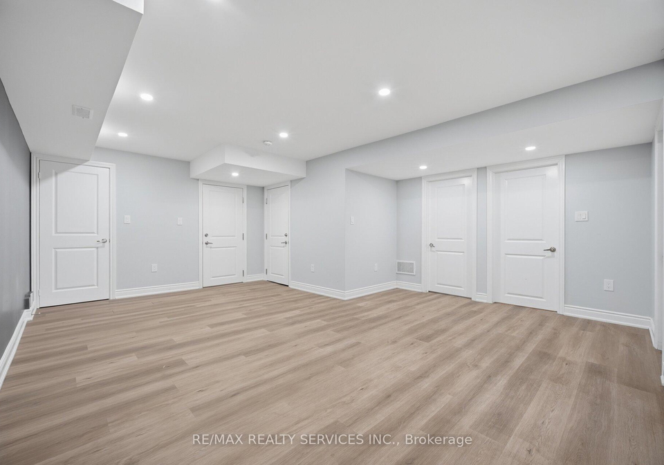 26-gatherwood-terrace-caledon-ontario-w13024638