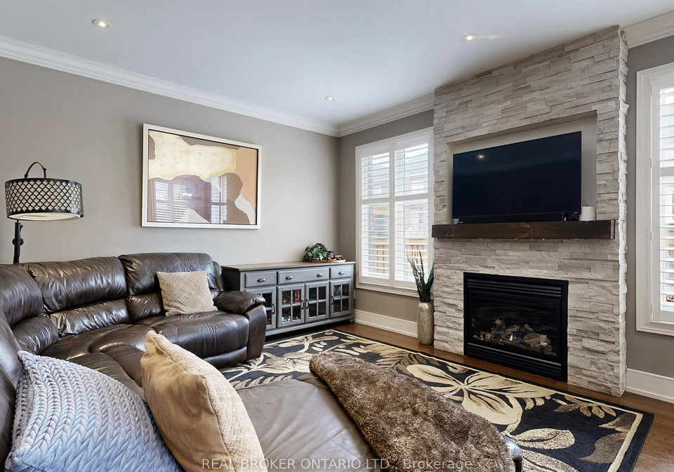 65-paisley-green-avenue-caledon-ontario-w13024652