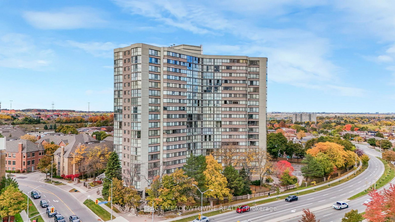 4235-e-sherwoodtowne-boulevard-e-mississauga-ontario-w13024688