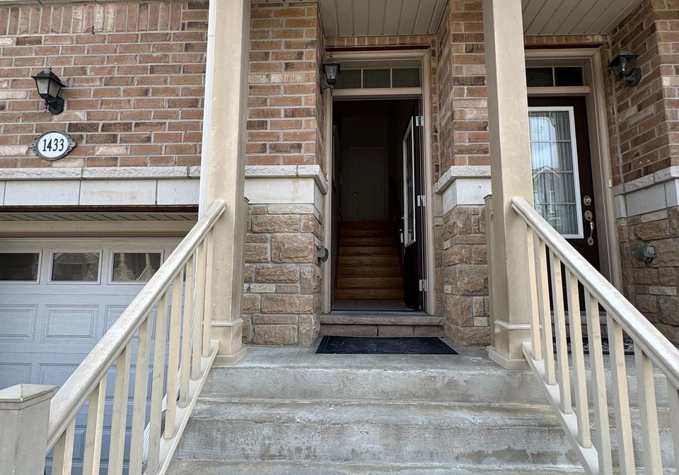 1433-granrock-crescent-mississauga-ontario-w13024764
