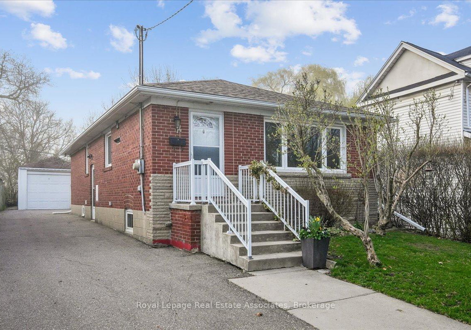 14-cavell-avenue-etobicoke-ontario-w13025050