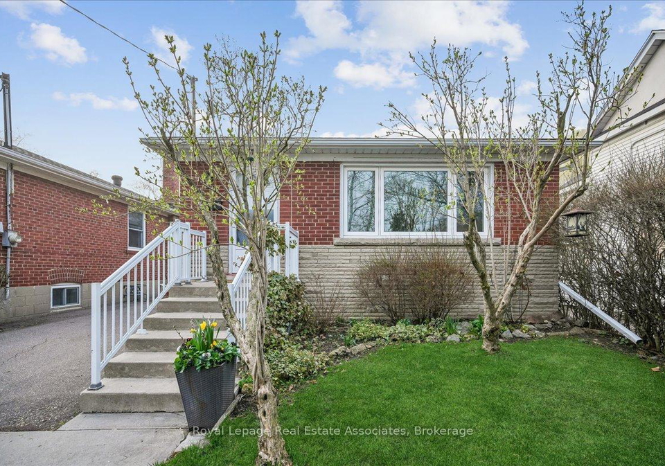 14-cavell-avenue-etobicoke-ontario-w13025050