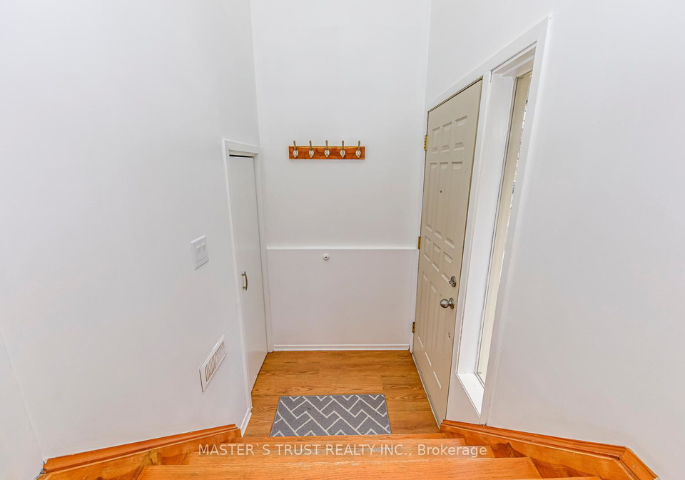 6411-chaumont-crescent-mississauga-ontario-w13025320