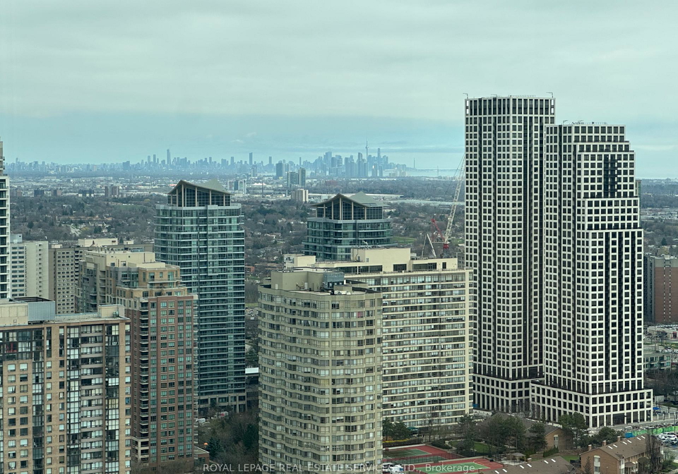 220-burnhamthorpe-road-w-mississauga-ontario-w13025324