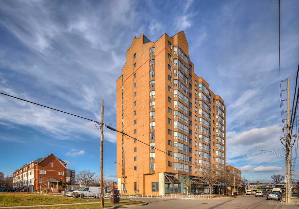 25-agnes-street-mississauga-ontario-w13025332