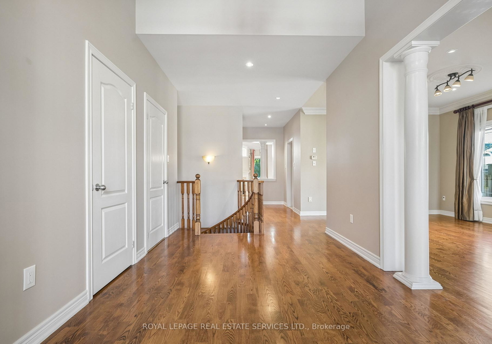 2428-salcome-drive-oakville-ontario-w13025384