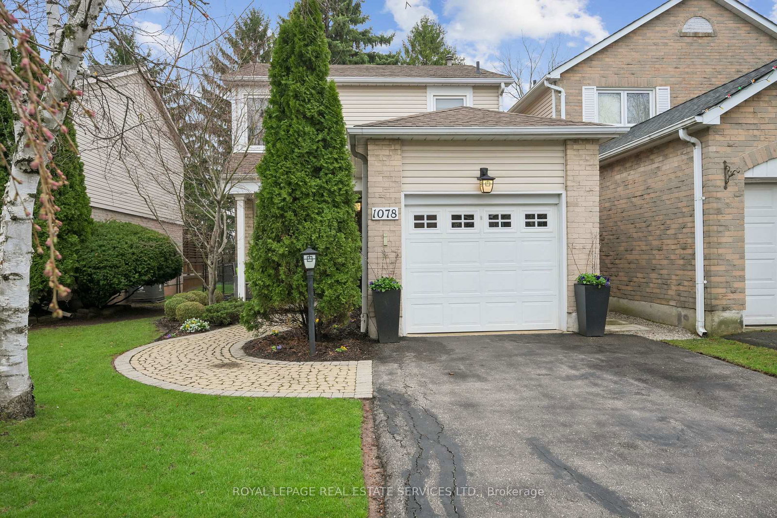 1078-montgomery-drive-oakville-ontario-w13025564