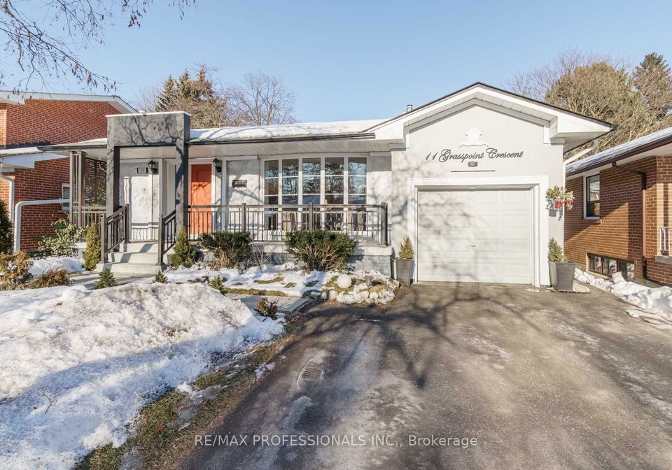 11-grasspoint-crescent-etobicoke-ontario-w13025714