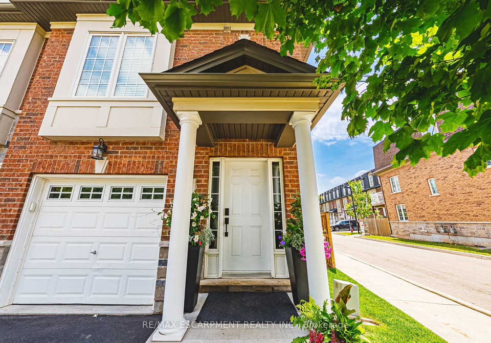 2220-queensway-drive-burlington-ontario-w13025784