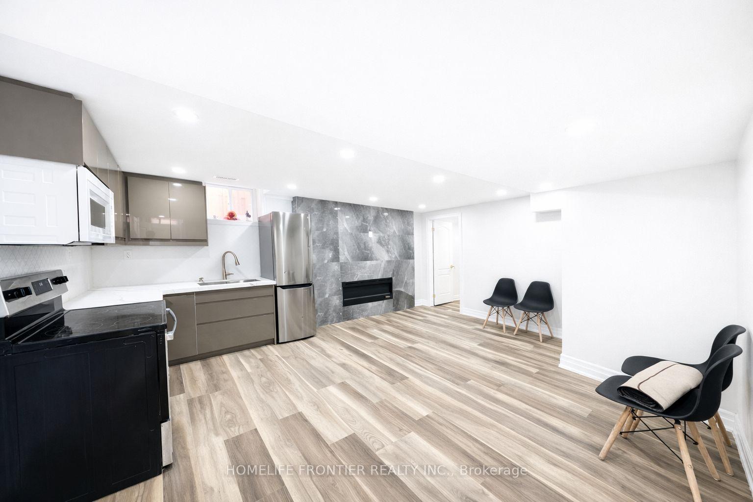 4663-crosswinds-drive-mississauga-ontario-w13025904