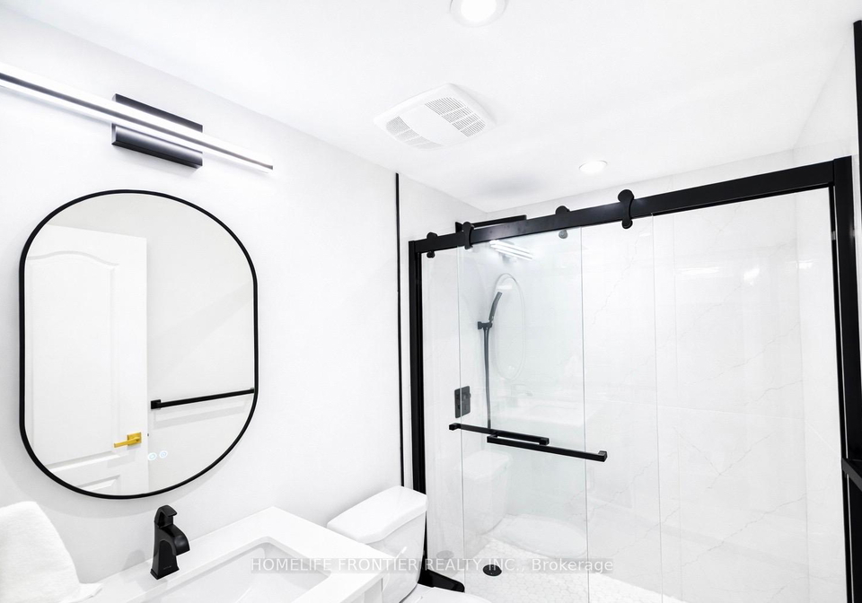 4663-crosswinds-drive-mississauga-ontario-w13025904