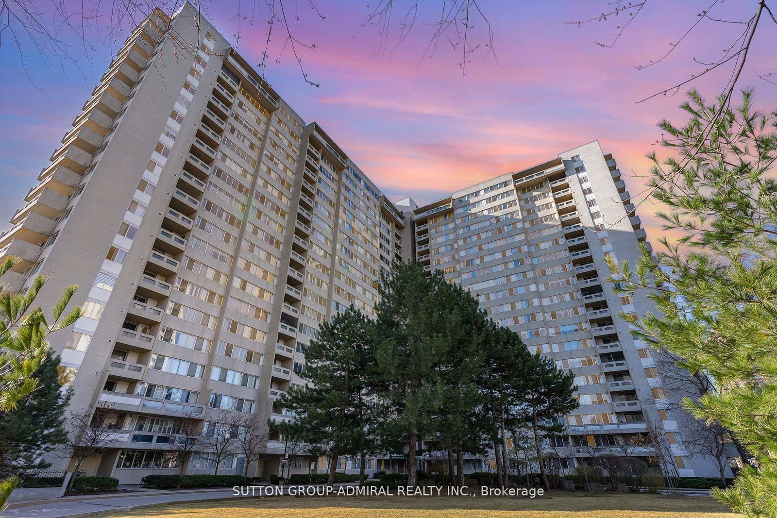 3590-kaneff-crescent-mississauga-ontario-w13025980