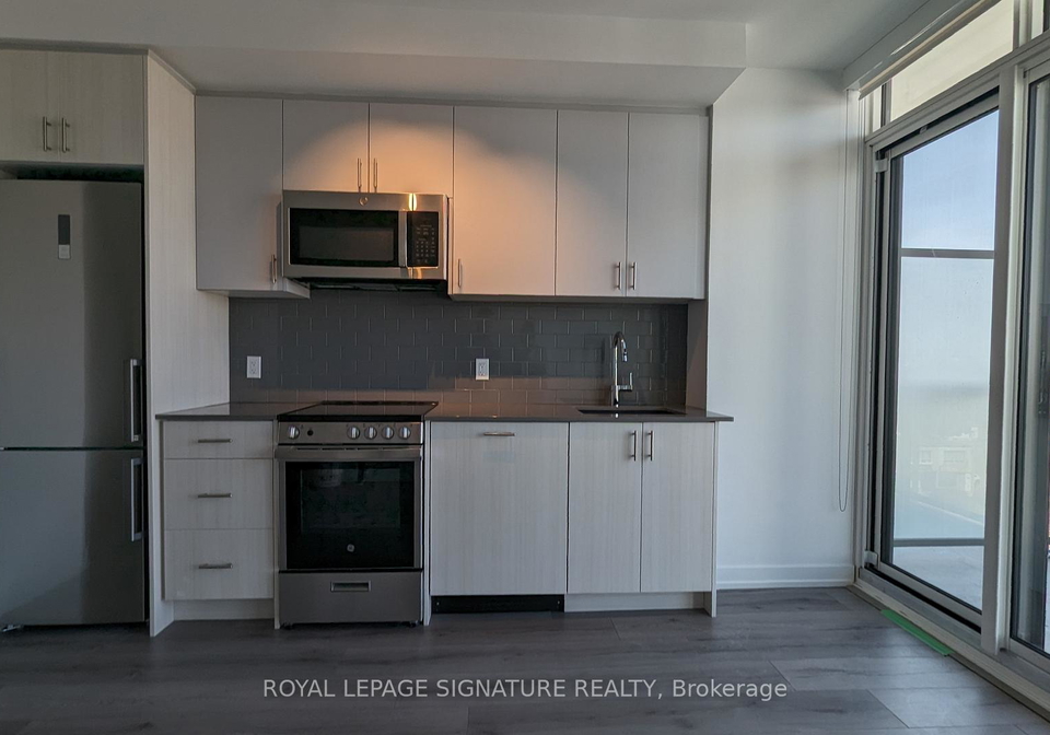 1195-the-queensway-way-etobicoke-ontario-w13026048