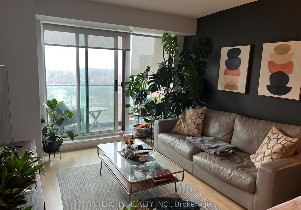 1403-royal-york-road-etobicoke-ontario-w13026210