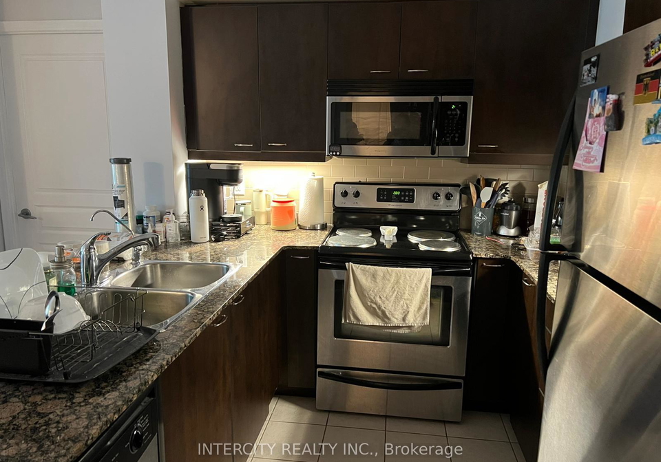 1403-royal-york-road-etobicoke-ontario-w13026210