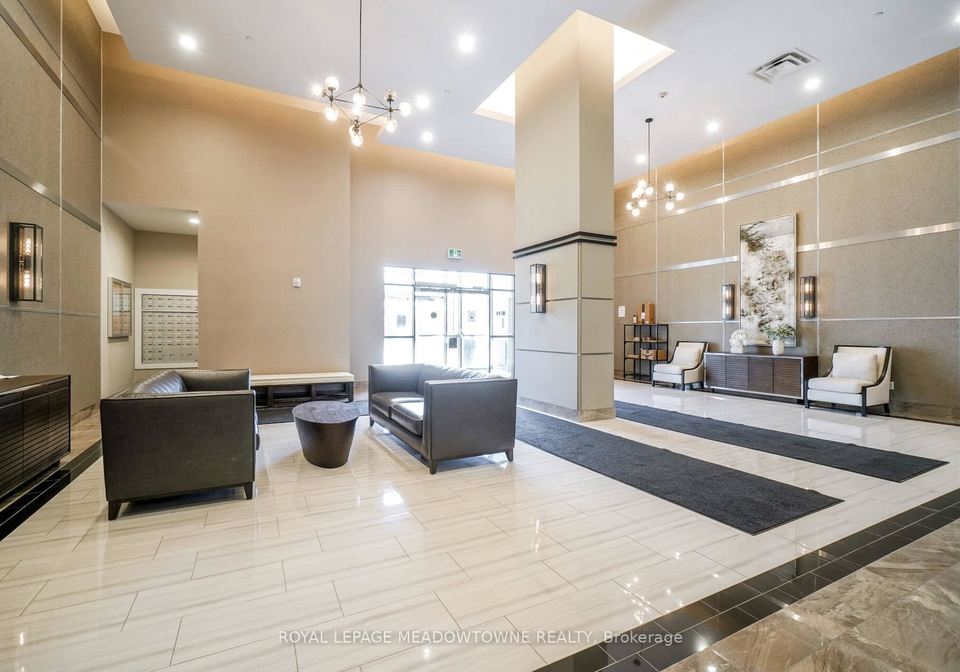 2486-old-bronte-road-oakville-ontario-w13026308