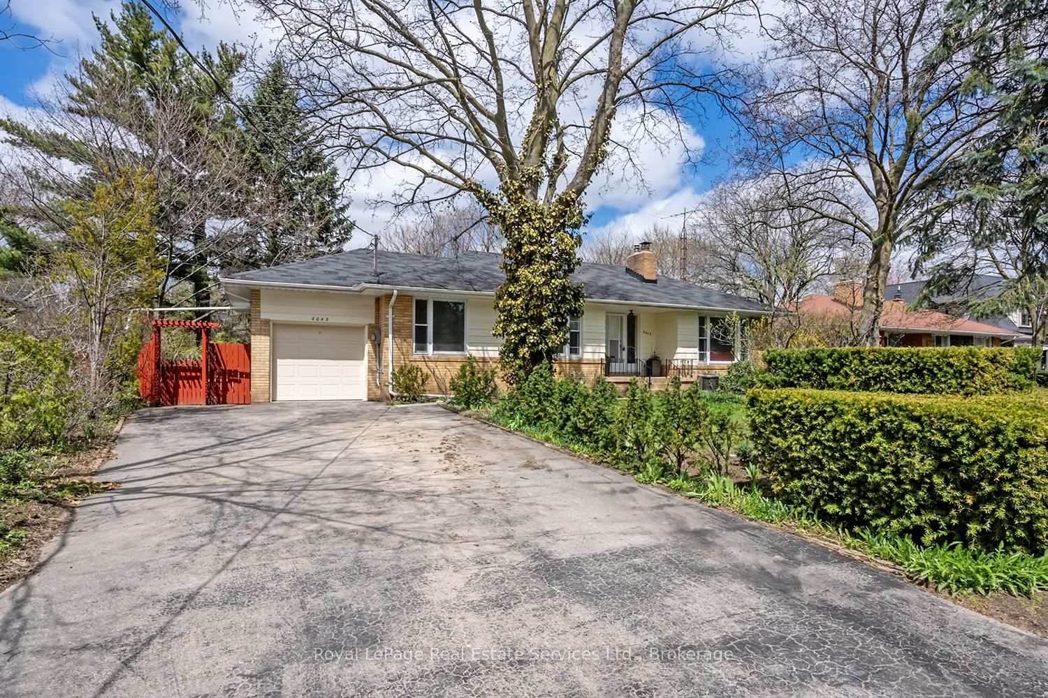 2043-devon-road-oakville-ontario-w13026482