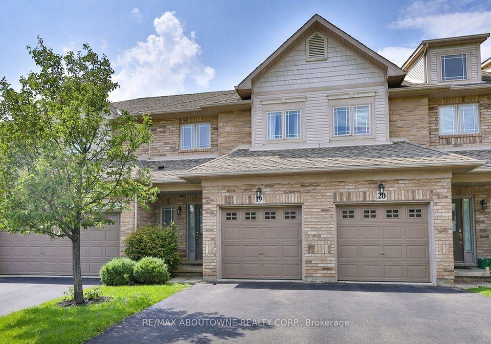 2169-orchard-road-burlington-ontario-w13026554