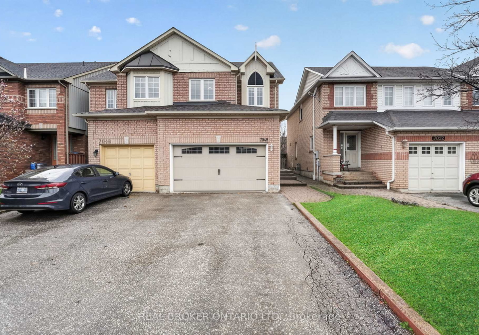 7048-frontier-ridge-mississauga-ontario-w13026618