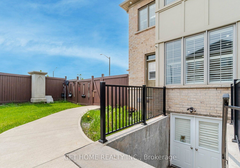 8-nightland-court-brampton-ontario-w13026722