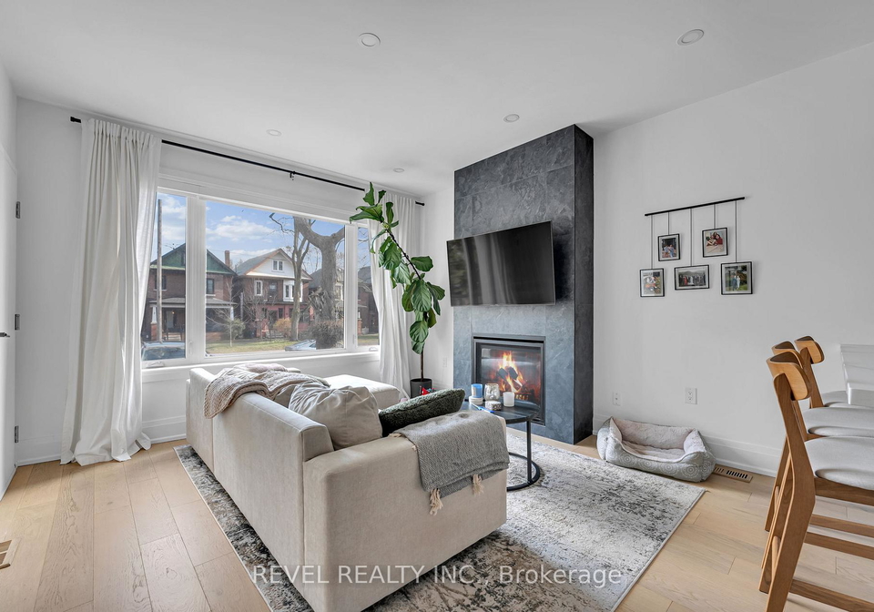 36-humberside-avenue-toronto-ontario-w13026990